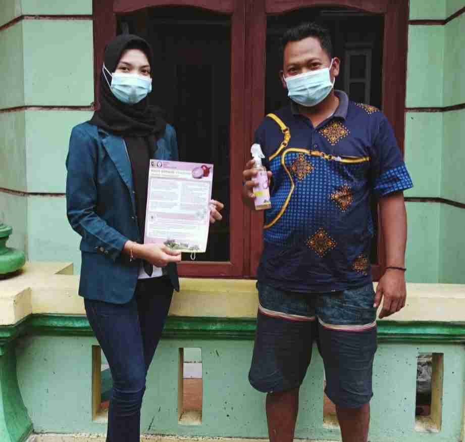 Antusiasnya Warga Loireng Bisa Sulap Limbah Bawang Jadi Pengusir Hama Tanaman.