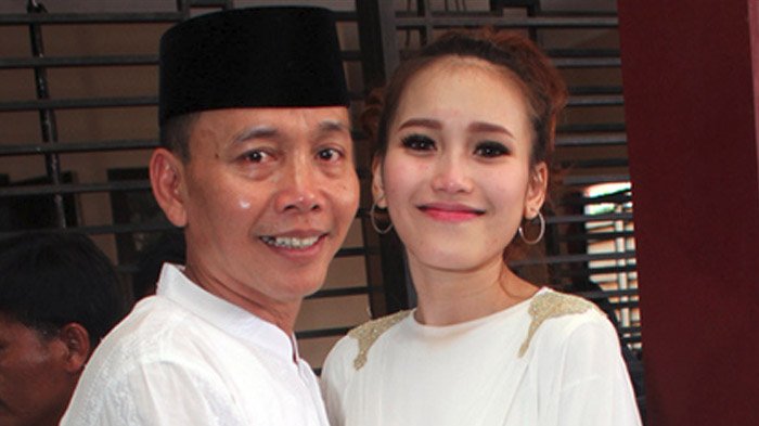 Abdul Rozak dan Ayu Ting Ting