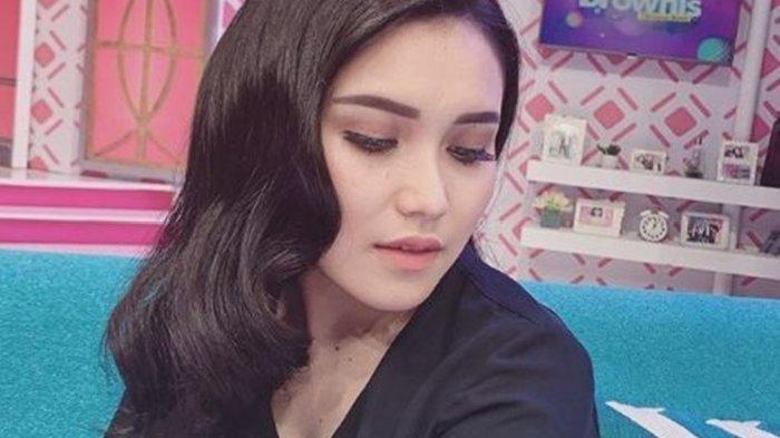 Ayu Ting Ting kini was was dengan nasib karyawannya yang tak kunjung mendapat gaji
