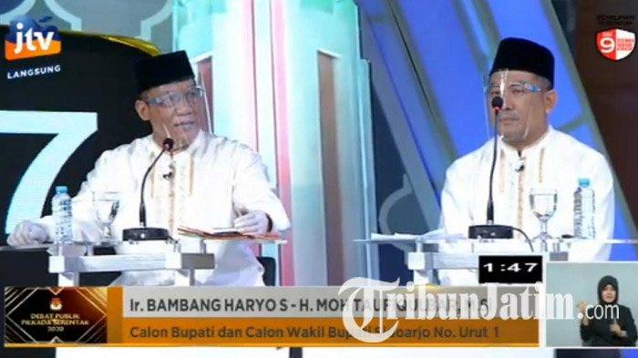 Calon Bupati Sidoarjo dan Calon Wakil Bupati Sidoarjo, Bambang Haryo Soekartono-Taufiqulbar saat debat paslon Pilkada Sidoarjo 2020, Selasa (3/11/2020).
