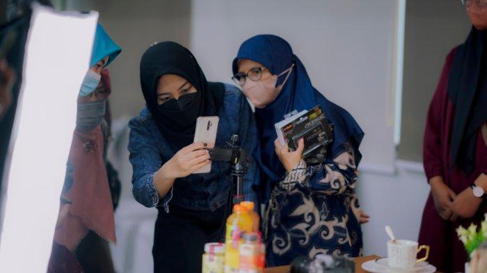 Hadirkan Pakar Digital Marketing, PT SIER Bekali UMKM Tips dan Trik Fotografi Produk (2)