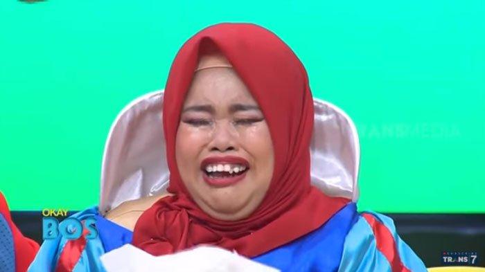Kekeyi menangis ungkap kebencian dengan ayah kandungnya