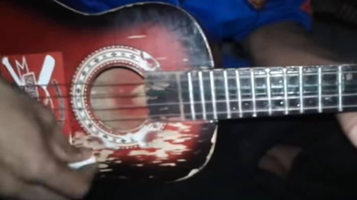 Lagu Tongkrongan Kami Sopan yang dipopulerkan oleh Brother PBSU 275.