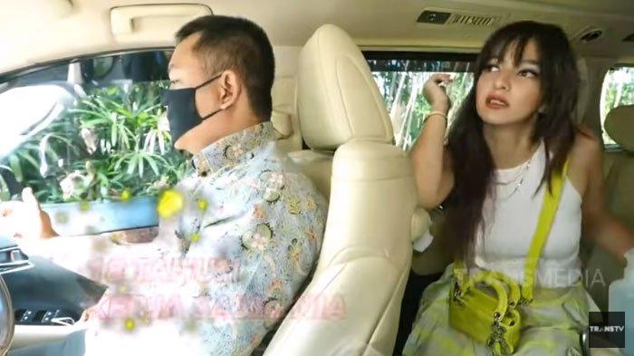 Nia Ramadhani dan sopirnya, Ivan