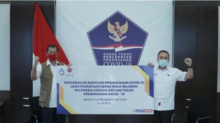 Ketua Umum PSSI, Mochamad Iriawan dan Kepala BNPB sekaligus Ketua Satuan Tugas Penanganan Covid-19 Doni Monardo.