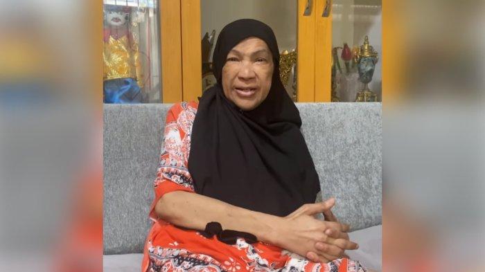 Sebelum berita tersebut tersiar, Dorce Gamalama sempat dikabarkan alami kritis di rumah sakit.