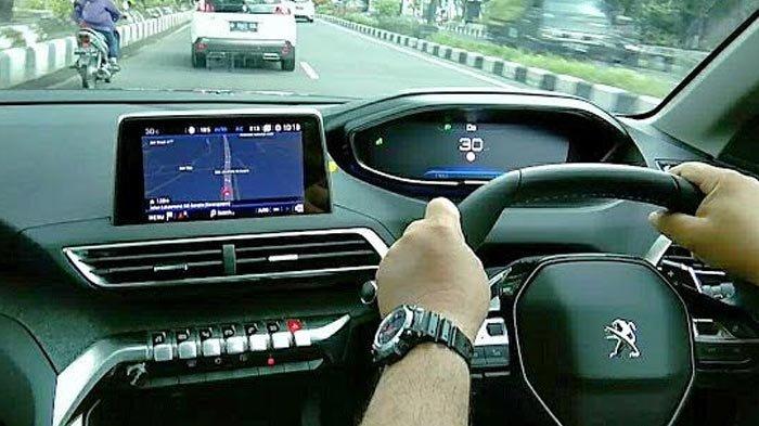 ILUSTRASI test drive mobil yang lama tak digunakan selama PSBB.