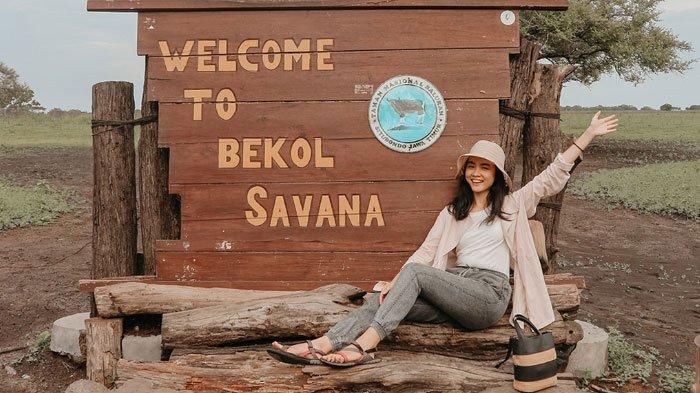 Travel Blogger, Irene Komala saat traveling ke Taman Nasional Baluran yang terletak di Kecamatan Banyuputih, Kabupaten Situbondo, Jawa Timur.