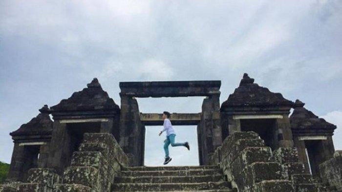 Ilustrasi cover/ Candi Ratu Boko