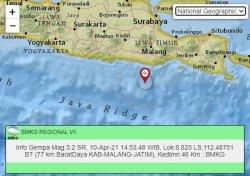Gempa susulan pertama tercatat terjadi pada pukul 14.53 WIB