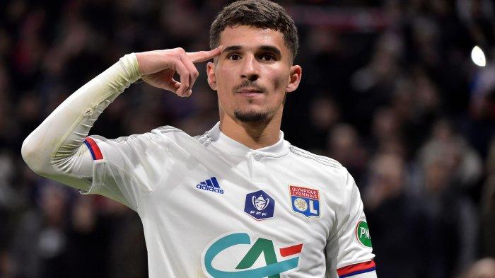 Gelandang Lyon Houssem Aouar