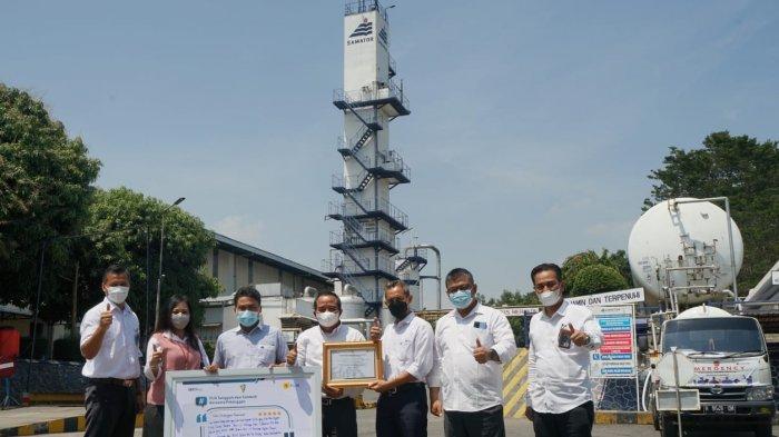 Manajemen PLN Unit Induk Distribusi Jawa Tengah & D.I. Yogyakarta terjun langsung untuk menyapa beberapa pelanggannya