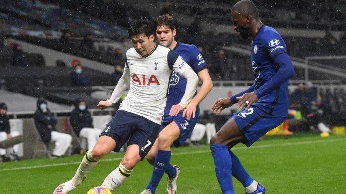 Jadwal Liga Inggris Matchday5 - Foto dok. ilustrasi: Son Heung-Min dijaga Marcos Alonso dan Antonio Rudiger di Liga Inggris Tottenham vs Chelsea di Tottenham Hotspur Stadium di London, pada 4 Februari 2021.