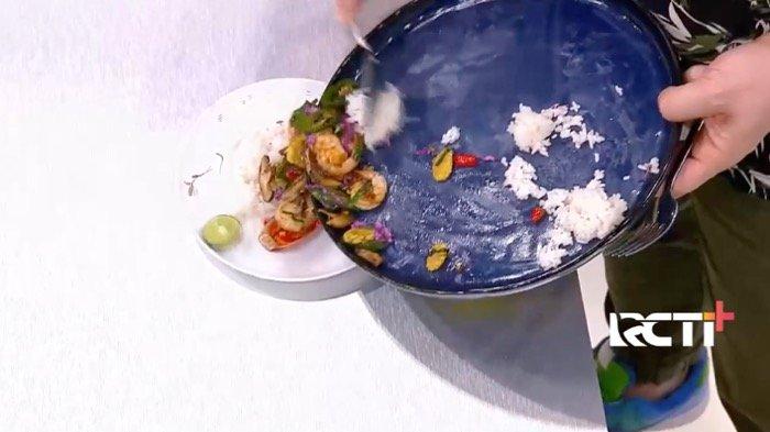 Makanan Seto MasterChef Indonesia Season 8 dipindah ke piring kecil karena piringnya tidak bersih