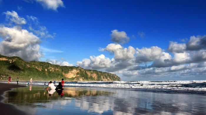 Pantai Parangtritis Yogyakarta