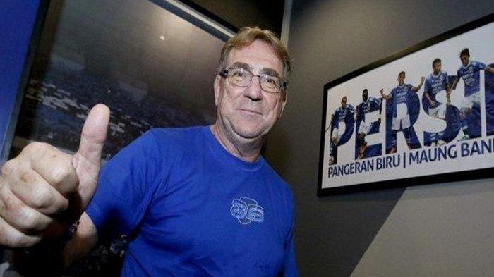 Pelatih Persib Bandung Robert Rene Alberts