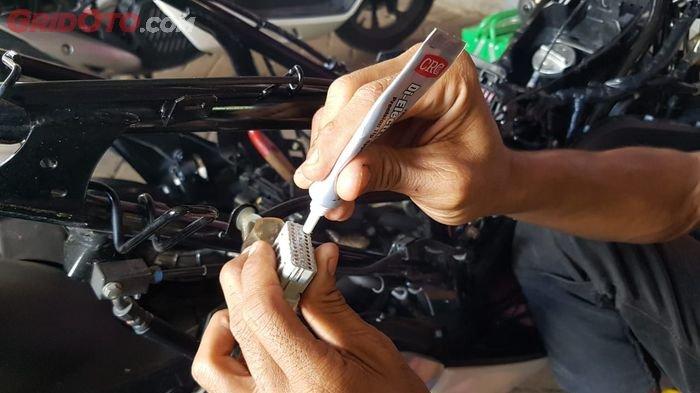 perawatan headlamp LED setelah terendam banjir