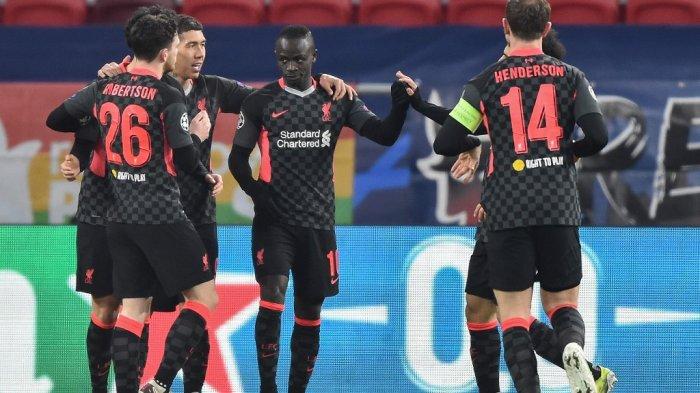 Sadio Mane merayakan gol di leg pertama babak 16 besar Liga Champions RB Leipzig vs FC Liverpool di Puskas Arena di Budapest pada 16 Februari 2021.