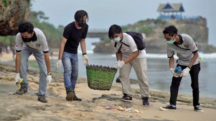 Streetfire Bakti Bahari, touring jarak menengah dengan tujuan wisata pantai di Gunungkidul sekaligus menumbuhkan rasa kepedulian terhadap kebersihan dan kelestarian lingkungan