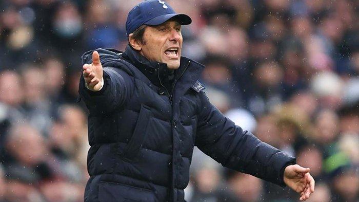 Pelatih Tottenham Hotspur, Antonio Conte. (Twitter/@SpursOfficial)