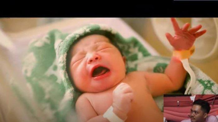 Wajah Baby A setelah dibersihkan saat lahir Selasa 22-02-2022 (YouTube AH)