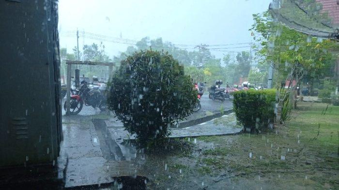 Hujan ringan di Pulau Nunukan Provinsi Kaltara, belum lama ini.