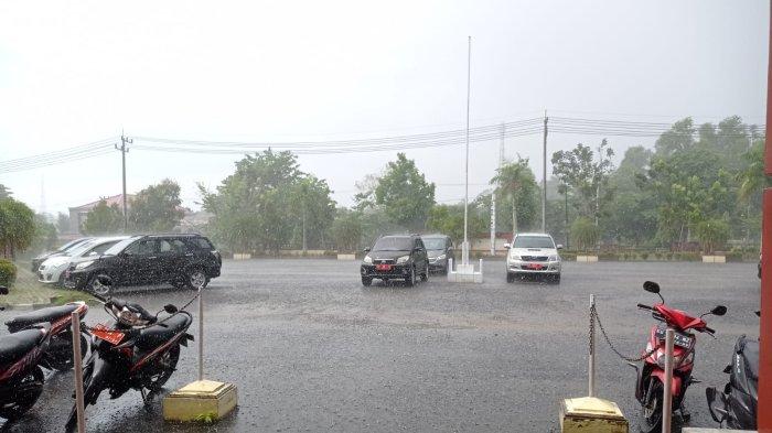 Hujan ringan di Pulau Nunukan, Kalimantan Utara, belum lama ini