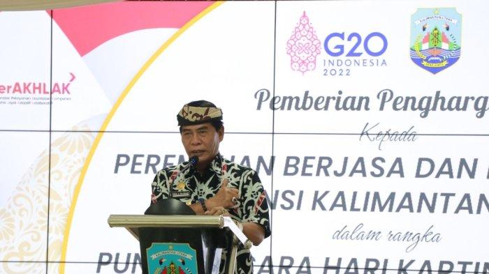 Gubernur Kaltara, Zainal Arifin Paliwang menghadiri Puncak Acara Kartini 2022 di Ruang Serbaguna Gedung Gadis Tanjung Selor, Kamis (21/4/2022).