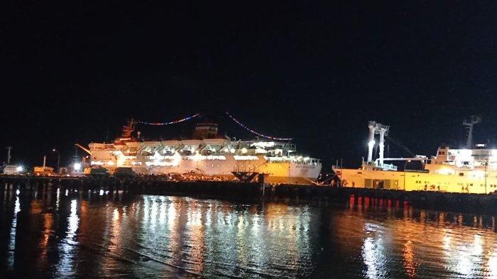 Kapal KM Bukit Siguntang berlabuh di Pelabuhan Tunon Taka Nunukan, belum lama ini