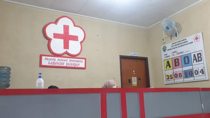 Spanduk Unit Tranfusi Darah PMI Kabupaten Bulungan di Jalan Cendrawasih No. 155 Tanjung Selor Kabupaten Bulungan