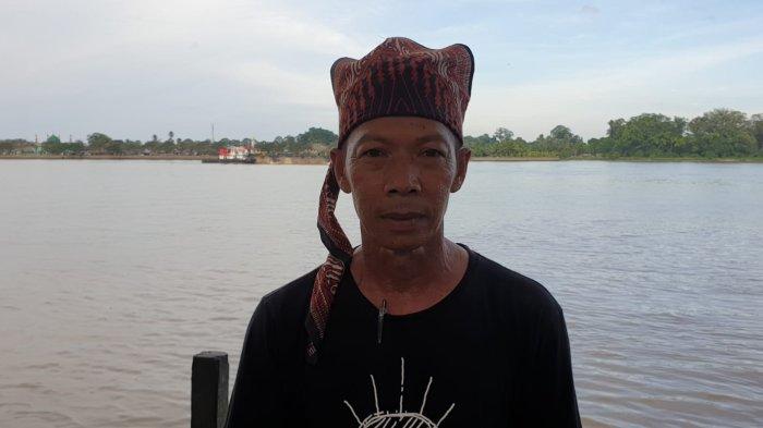Baharudin Pelatih Tim Klawor asal Tanjung Palas Hilir