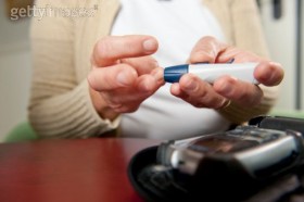 Penderita Diabetes Disarankan Hindari Minum Bersoda, Simak Efek Buruknya