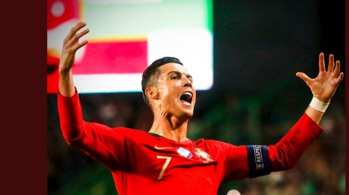 Cristiano Ronaldo merayakan gol ke gawang Luksemburg dalam lanjutan Kualifikasi Euro 2020, Jumat (11/10/2019).