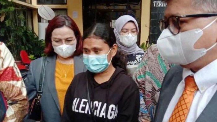 ART Desiree Tarigan. ART Ungkap Kejahatan Desiree Tarigan dan Bams Eks Samsons, Lapor Polisi Ngaku Disekap, Mata Dicolok