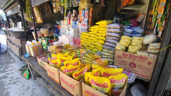 Beberapa Sembako yang di jual pedagang di Pasar Oeba Kota Kupang, Senin 31 Januari 2022.