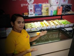 Mampir Yuk, Free Takjil Bagi Pelanggan Waroenk Podjok Kupang