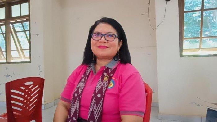 Maria Rosalinda Ndiwa sebagai Ketua WKRI Ranting Paroki St. Yoseph Pekerja Penfui