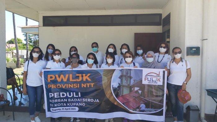 PWLJK NTT Berbagi Kasih untuk Perempuan Terdampak Bencana Seroja, Minggu 25 April 2021