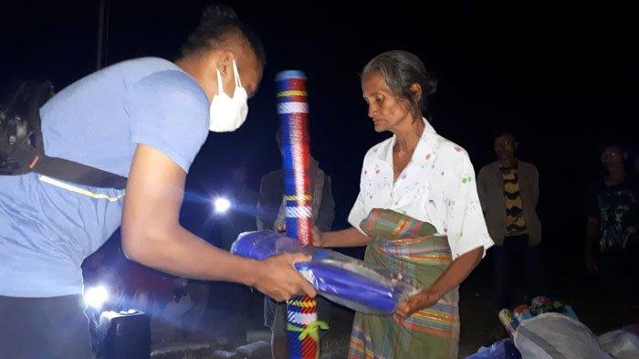 Aksi sosial di Desa Mehang Mata dan Desa Persiapan Laihobu Kecamatan Paberiwai Kabupaten Sumba Timur, 12 Mei 2021