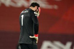 Dua kesalahan dari Alisson Becker membuat Liverpool kalah dari Manchester City