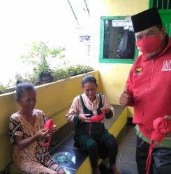 MTRH Lampung Semprot Disinfektan dan Bagikan Masker di Tiga Kelurahan Kecamatan Rajabasa
