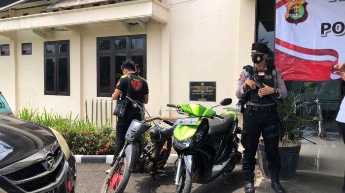 Ilustrasi dua motor diamankan dari kasus pembegalan di Lampung Utara. Polisi menangkap bos begal sadis yang biasa beraksi di Tol Belmera, Sumatera Utara.