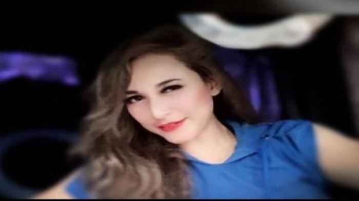 Rinada, seorang penanyi yang disebut-sebut baru saja ditangkap polisi karena mengkonsumi narkoba