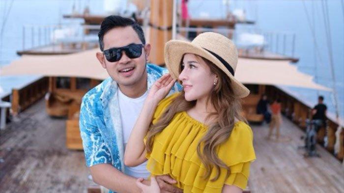 Pasangan Crazy Rich Malang Gilang Widya Pramana dan Shandy Purnamasari