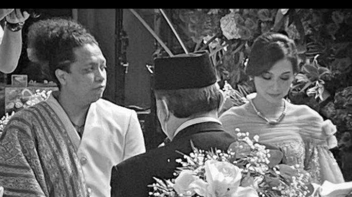 Arie Kriting dan Indah Permatasari menikah tanpa restu sang ibu
