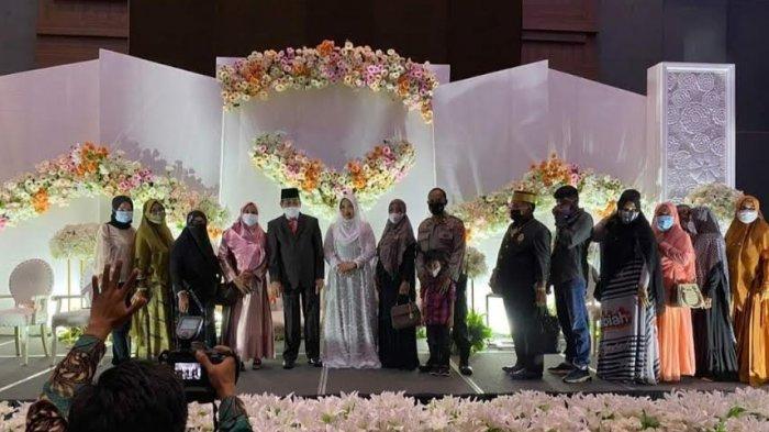 Bupati Sidrap Dollah Mando menikah dengan Suhara di Four Points By Sheraton Makassar, Jl. Andi Djemma, Kecamatan Rappoccini, Kota Makassar, Senin, (15/03/2021) pukul 10.00 Wita