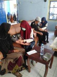 Ratusan Warga Ikut Pemeriksaan Kesehatan Gratis di Kantor Desa Taraweang