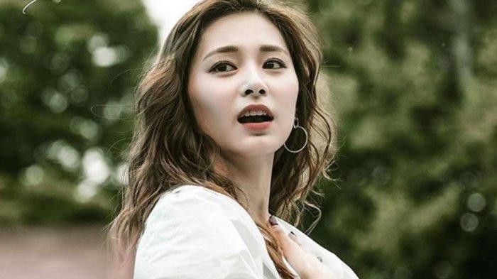 TRIBUNWIKI: Namanya Jadi Trending Topic Google, Siapa Tzuyu? - Halaman 2 - Tribun-timur.com