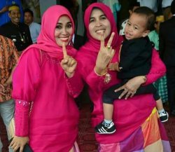 Beda Pilihan, Istri Bupati dan Wabup Pinrang Tetap Mesra