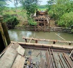 Pembangunan Jembatan di Tanete Rilau Barru Tak Selesai Tepat Waktu